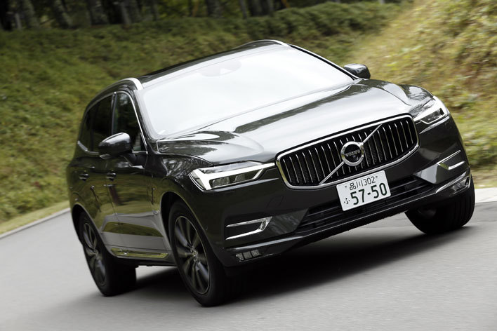 ボルボ 新型XC60 T5 AWD