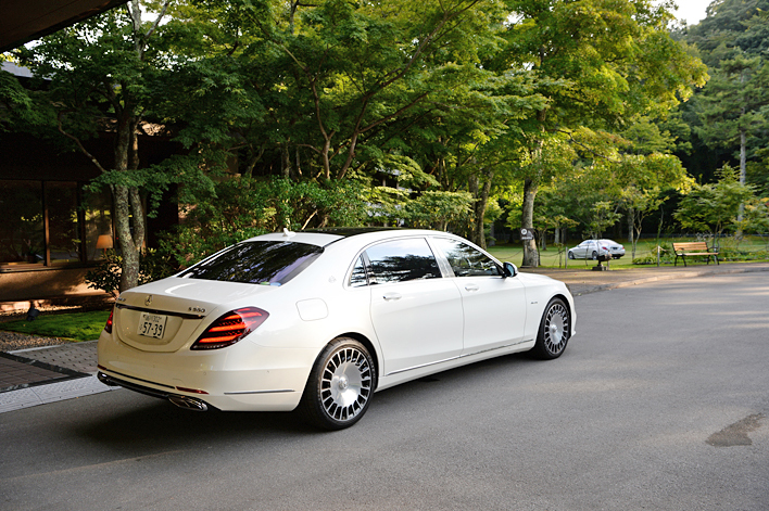 メルセデス・マイバッハS 560 4MATIC