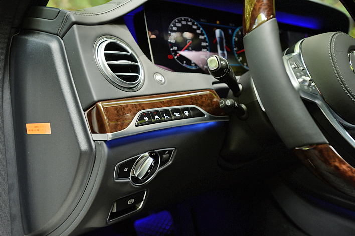 メルセデス・マイバッハS 560 4MATIC