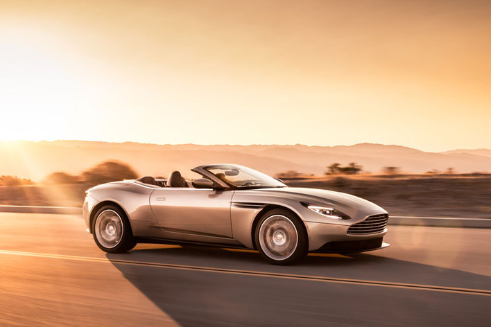 アストンマーティン DB11 ヴォランテ