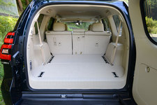 トヨタ 新型 ランドクルーザープラド TZ-G(7人乗り／クリーンディーゼルモデル)[2017年9月マイナーチェンジ]