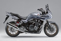 ホンダ、CB1300シリーズの出力・ハンドリング性能を向上