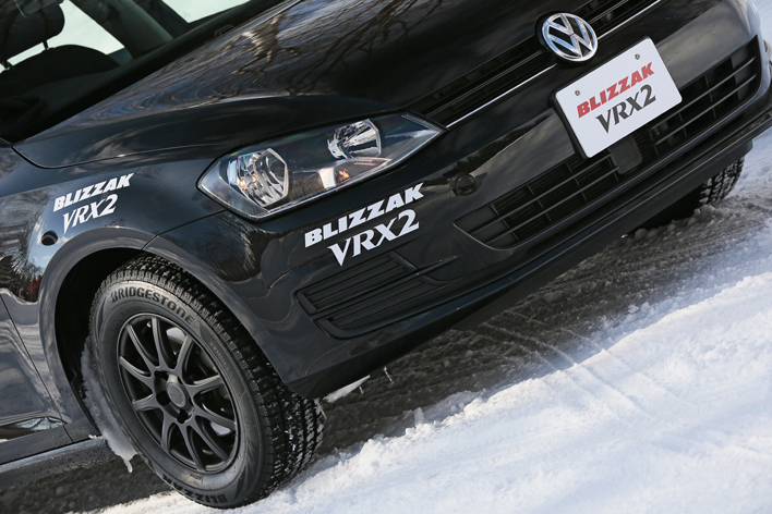 ブリヂストン 新型スタッドレスタイヤ「BLIZZAK VRX2」を試走｜装着率