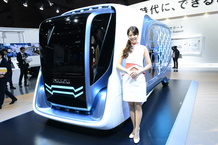 これが未来の宅配車！ いすゞ デザインコンセプトFD-SIを世界初披露！【東京モーターショー2017】