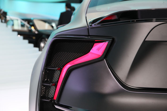 トヨタの次世代ハイブリッドスポーツカー “GR HV スポーツ コンセプト”が気になる！【東京モーターショー2017】