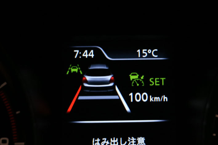 スイフトスポーツ　車線逸脱警報