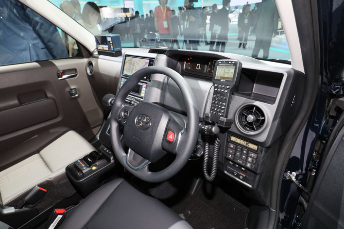 トヨタ ジャパンタクシー