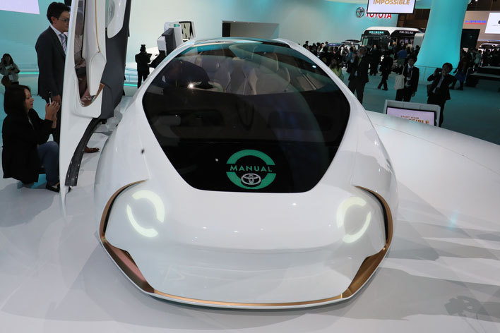 人工知能搭載で、人と車はパートナーになる トヨタ コンセプト愛Iシリーズ【東京モーターショー2017】
