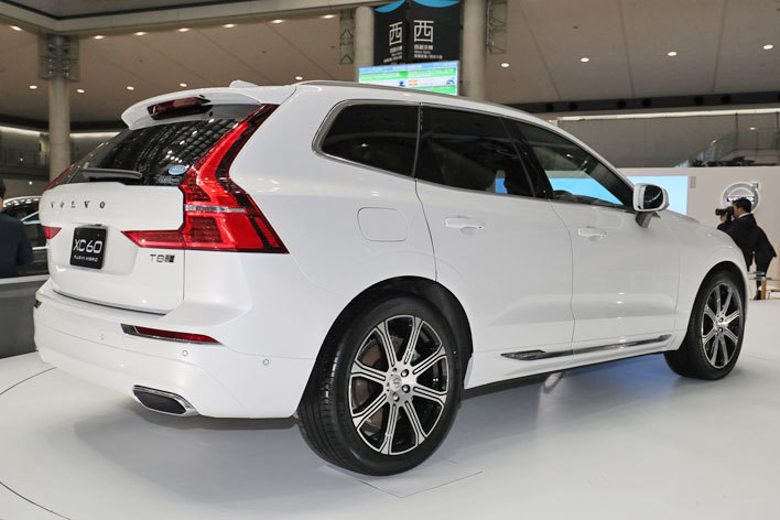 ボルボ 新型 XC60 T8 TwinEngine(PHV)AWD Inscription＜プラグインハイブリッドモデル＞【東京モーターショー2017】