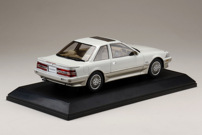 トヨタ ソアラ 3.0GT リミテッド (MZ21) 1990 エアサスペンション仕様（1/18スケール）