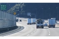 新東名110km/h区間で大型トラックの道交法違反が多発！ 大型車両の第3通行帯走行
