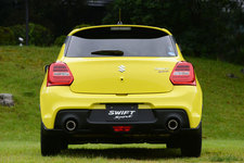 スズキ 新型スイフトスポーツ／2017-18 日本カー・オブ・ザ・イヤー 10ベストカー