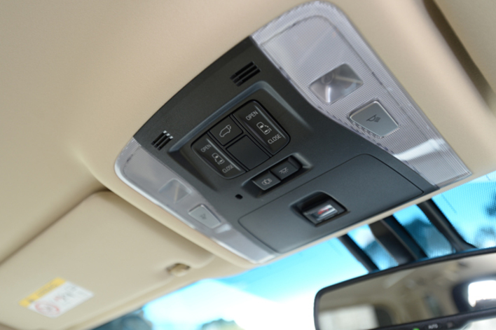 アルファード　アッパー