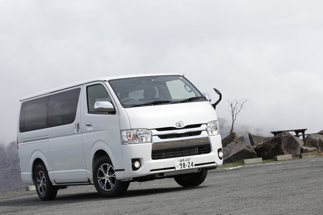 トヨタ アルファード Vs ハイエースワゴンどっち が買い 意外に共通点が多い2車種を徹底比較 3 3 徹底比較 人気新型車比較21年 Mota トヨタ アルファード Vs ハイエースワゴンどっち が買い 意外に共通点が多い2車種を徹底比較 3 3 徹底比較 人気新型車比較21年 Mota