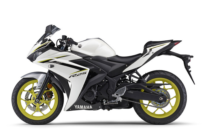 ヤマハ YZF-R25A　ホワイトメタリック