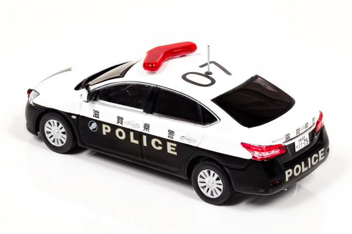 日産シルフィ 2013滋賀県警察所轄署地域警ら車両／RAI’S　ダイキャスト製1／43スケール