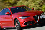 Alfa Romeo GIULIA QUADRIFOGLIO(アルファ ロメオ ジュリア クアドリフォリオ)[FR]