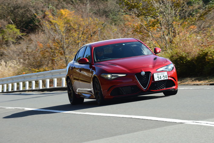 Alfa Romeo GIULIA QUADRIFOGLIO(アルファ ロメオ ジュリア クアドリフォリオ)[FR]