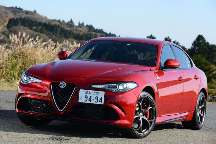 アルファロメオのfrセダン新型 ジュリア に大乗フェラーリ教開祖こと清水草一氏が緊急試乗 こ これはアルファの革命だぁ 画像ギャラリー No 1 徹底検証 21年新型車種ー試乗レポート Mota