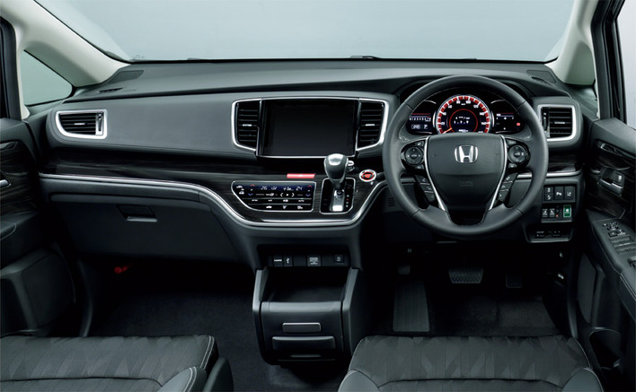 ホンダ 新型オデッセイ（2017年11月マイナーチェンジモデル）