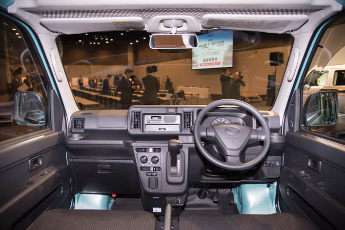 ダイハツ 新型ハイゼット カーゴ インパネ