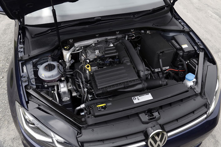 Mini ミニ One Vs Vw ゴルフ 7 5 どっちが買い 輸入車ハッチバックを徹底比較 2 2 徹底比較 人気新型車比較21年 Mota Mini ミニ One Vs Vw ゴルフ 7 5 どっちが買い 輸入車ハッチバックを徹底比較 2 2 徹底比較 人気新型車比較21年 Mota