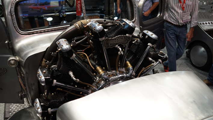 プリマスPT81に航空エンジンを搭載