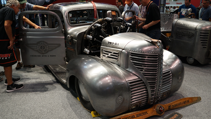 プリマスPT81に航空エンジンを搭載