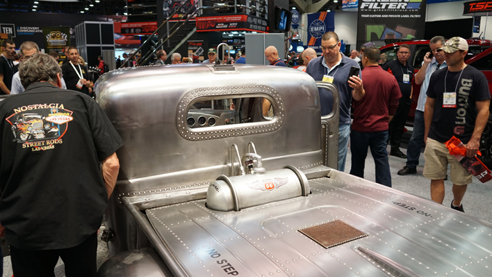 プリマスPT81に航空エンジンを搭載