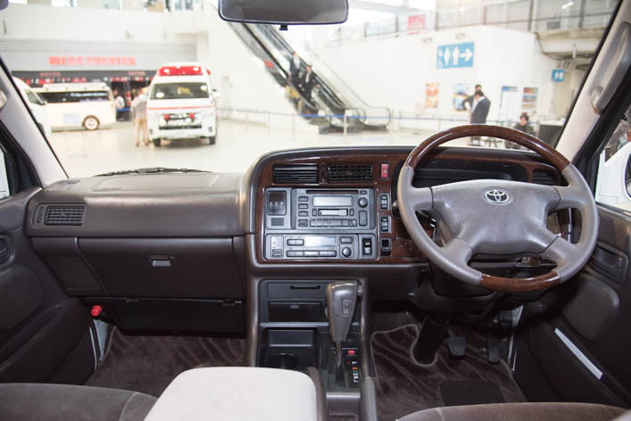 4代目ハイエース インテリア