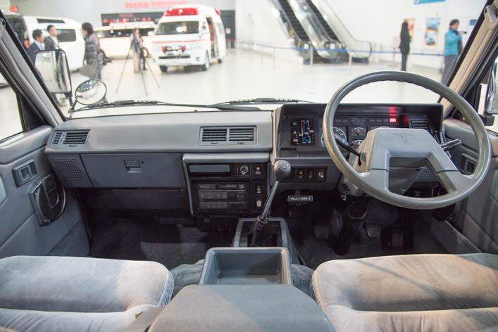 4代目ハイエース　インテリア