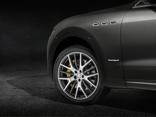 マセラティ レヴァンテ グランスポーツ