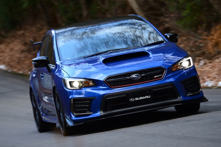スバル Wrx Sti S208独占試乗レポート 価格710万円の究極ロードゴーイングsti を徹底評価 1 3 徹底検証 2017年新型車種ー試乗レポート Mota