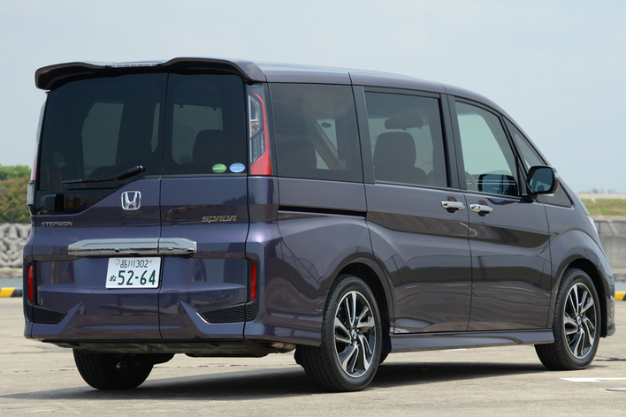 ホンダ ステップワゴン スパーダ 先代モデル（旧型）