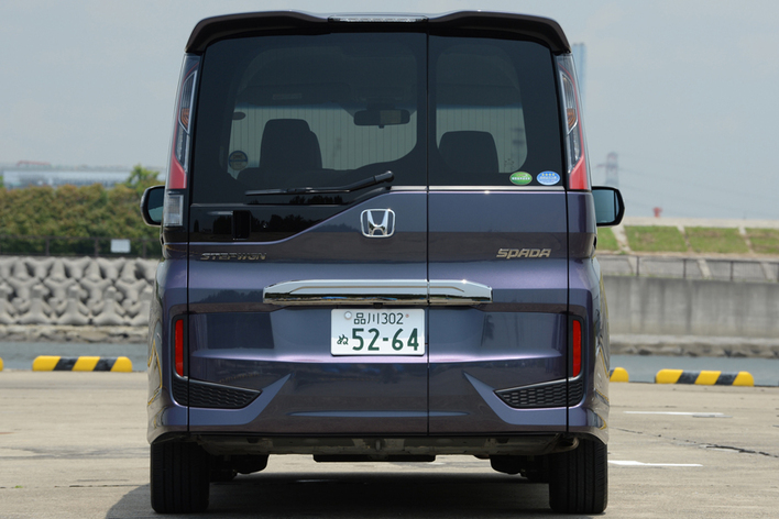 いま風 になったホンダ 新型ステップワゴンのデザインはどこが変わった 先代モデルと比較 してみた 業界先取り 業界ニュース 自動車ニュース国産車から輸入車まで Mota