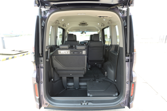 ホンダ ステップワゴン スパーダ 先代モデル（旧型）