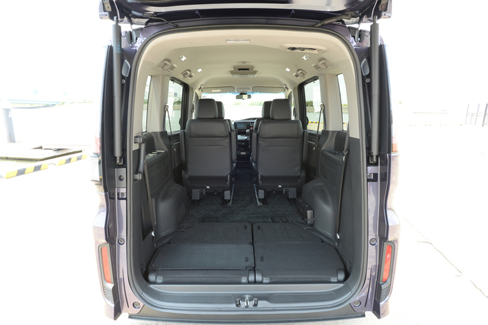 ホンダ ステップワゴン スパーダ 先代モデル（旧型）