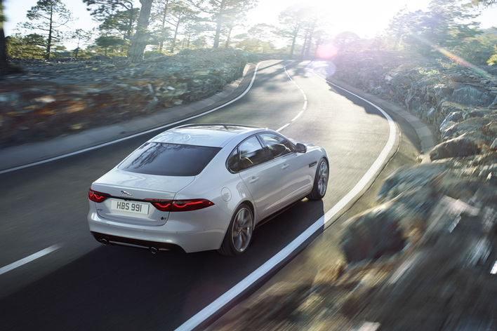 ジャガー XF 2018年モデル