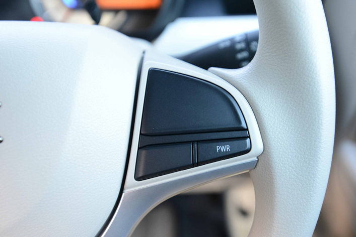 スズキ 新型スペーシアの内装