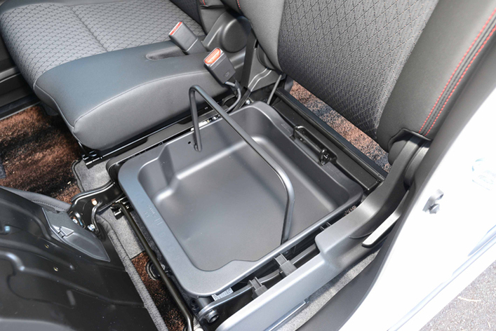 スズキ 新型スペーシアカスタム