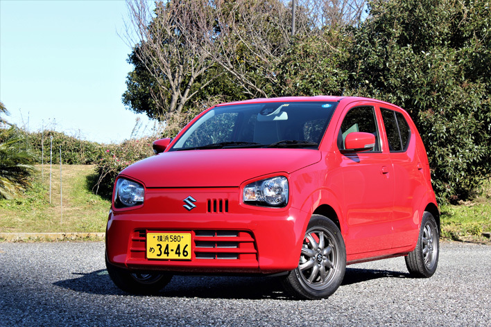 セダンタイプ軽自動車のなかでも人気の高いスズキ アルト