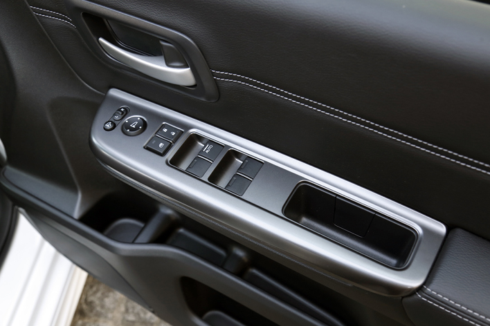 フリード ModuloX(モデューロX)の内装