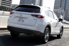 マツダ 新型CX-8 XD L Package　走行イメージ