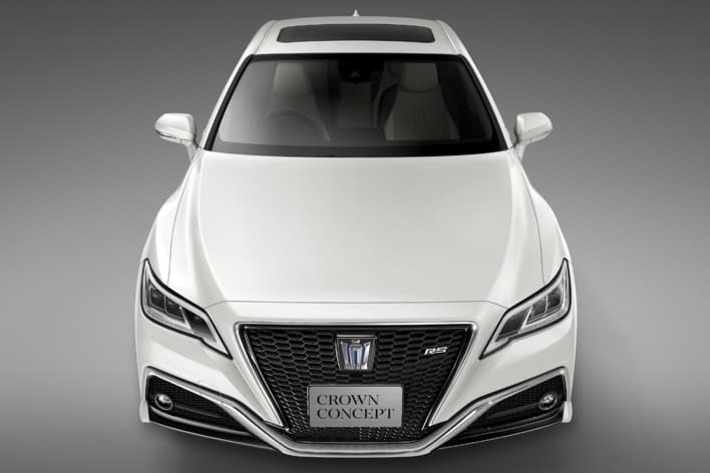 トヨタ 新型クラウンコンセプト（東京モーターショー）