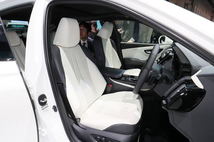 トヨタ 新型クラウン(15代目)コンセプトモデルの内装（東京モーターショー）