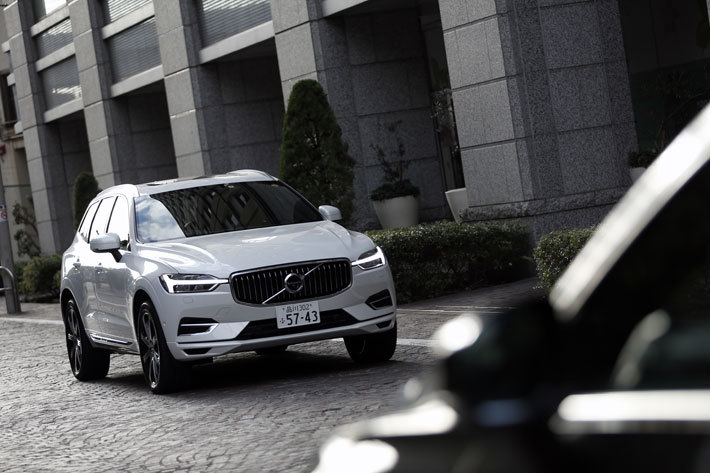 ボルボ 新型 XC60 T8 TwinEngine(PHV)AWD Inscription＜プラグインハイブリッドモデル＞