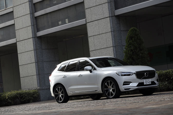 ボルボ 新型 XC60 T8 TwinEngine(PHV)AWD Inscription＜プラグインハイブリッドモデル＞