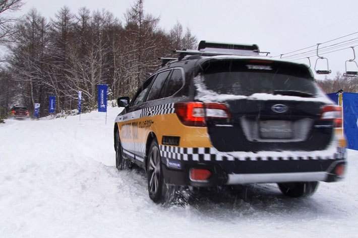 SUBARU“ゲレンデタクシー” in サッポロテイネスキー場