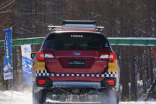 SUBARU“ゲレンデタクシー” in サッポロテイネスキー場