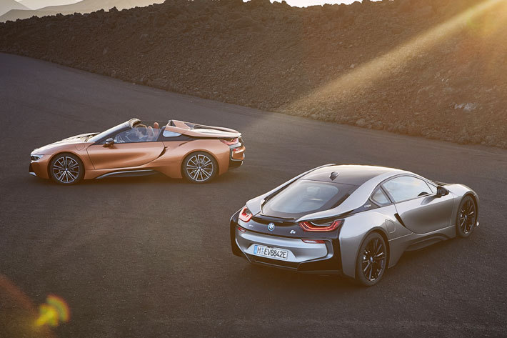BMW i8ロードスター・i8クーペ